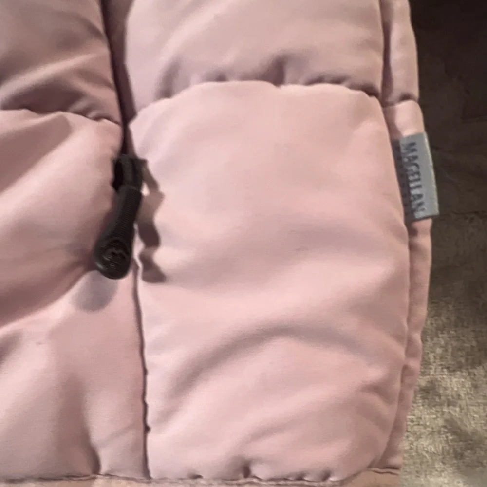 Magellan Outdoors Girls XL (16) Pink/Purple Colorblock Full Zip Puffer Jacket
